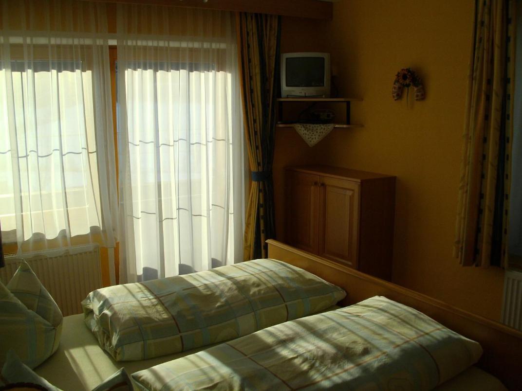 Pension Jaeger Trins Extérieur photo