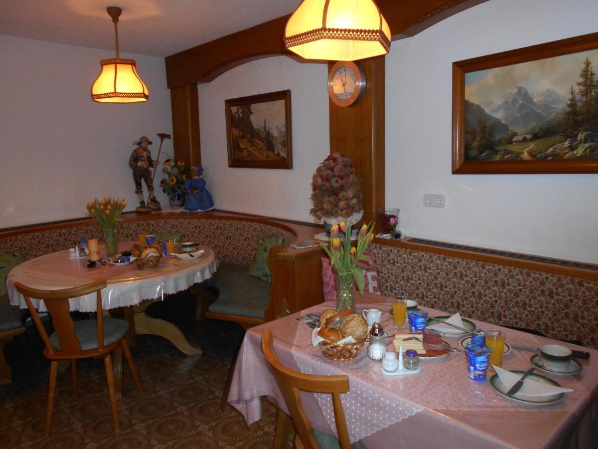 Pension Jaeger Trins Extérieur photo